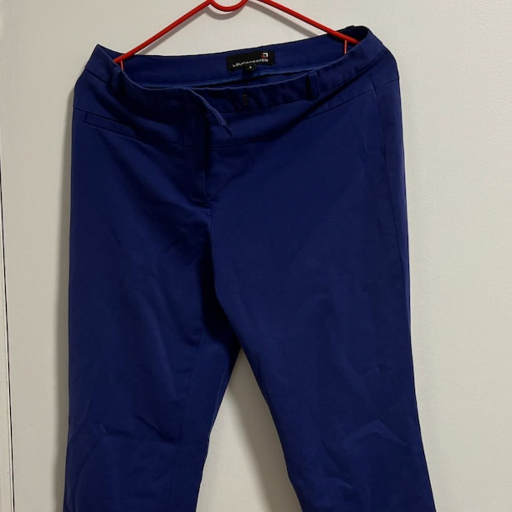 Suit Pant in blue color